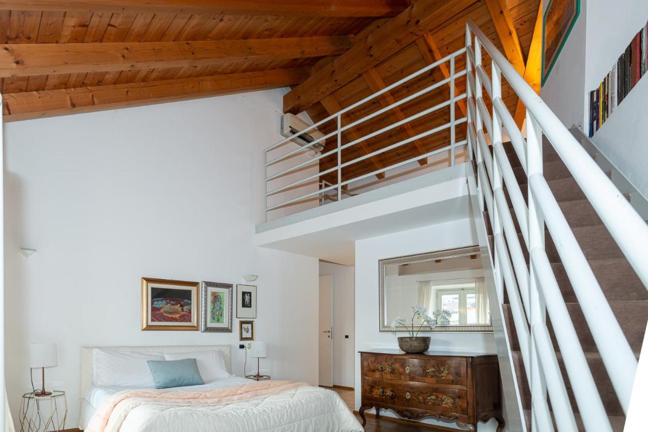 A Casa Nuccia Mansarda By Holiday Solutions Como Exterior foto
