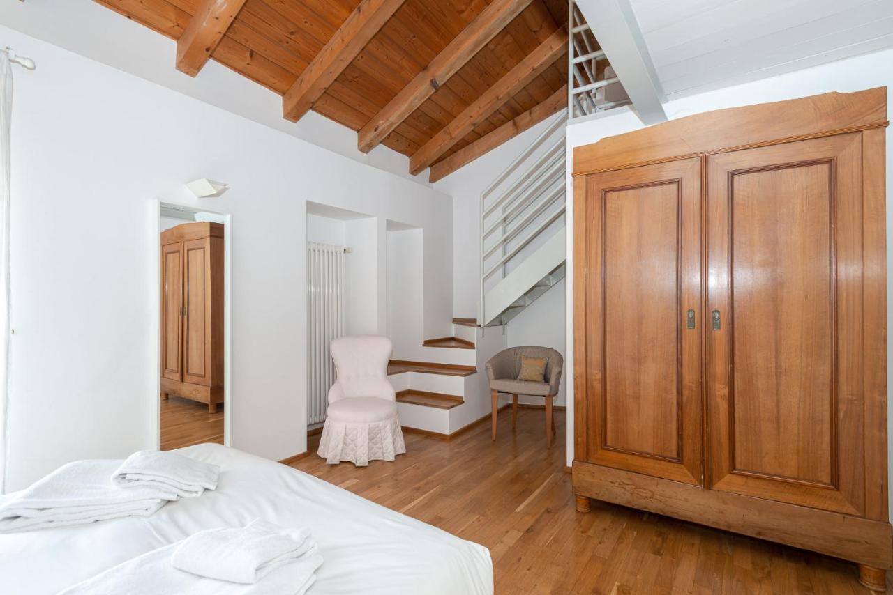 A Casa Nuccia Mansarda By Holiday Solutions Como Exterior foto